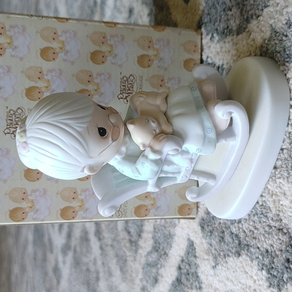 Precious Moments The Purr-fect Grandma Porcelain Figurine Collector Item… - Picture 2 of 13